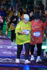 BIB: 4543
                            <button type="button" onclick="openModal(26232219)" class="btn btn-primary btn-sm float-right btn-popup" data-toggle="modal" data-target=".modal-high-quality">
                        <i class="fas fa-shopping-cart"></i> Add to Cart
                    </button>
                                            <button type="button" onclick="isThisMe(26232219, true)" class="btn btn-success btn-sm float-right btn-popup btn-isme hidden" data-toggle="tooltip" data-placement="bottom" title="นี่คือรูปของคุณใช่ไหม คลิกที่นี่เพื่อเอาเข้าอัลบั้ม">
                        <i class="fas fa-plus"></i> Add to album
                    </button>
                    <button type="button" onclick="isThisMe(26232219, false)" class="btn btn-warning btn-sm float-right btn-popup btn-isnotme hidden">
                        <i class="fas fa-ban"></i> Remove from album
                    </button>